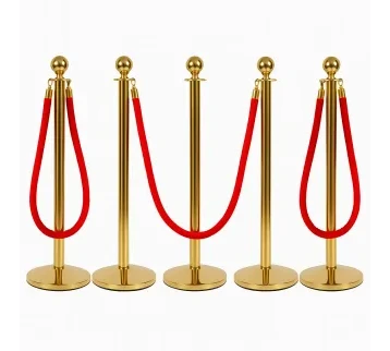 أعمدة حواجز بنكية ذهبية بالحبل المخملي للإيجار | استأجر