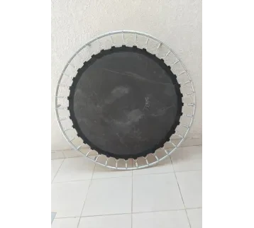 ترامبولين صغير – بروبس سينمائي للإيجار | استأجر