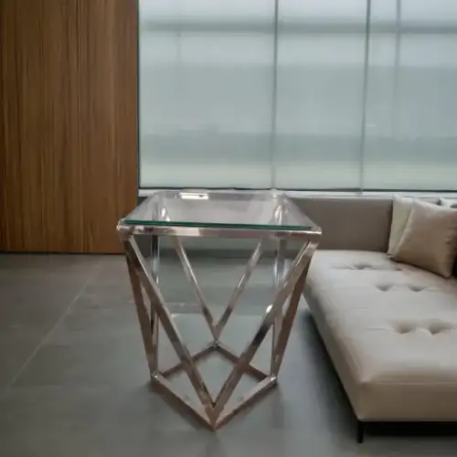 طاولة خدمة زجاجية حديثة  بإطار معدني كروم لماع مناسبة للتقديمات في الحفلات والاستقبالات - صورة 3 للإيجار | استأجر